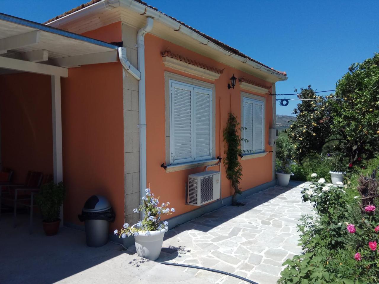 Monte Caputo Holiday House Alykes  Exteriör bild